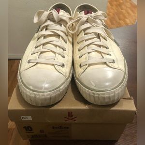 John Varvatos Bootleg Laceless Low Top Sneakers White size 10 FB0001U1-A698B-100